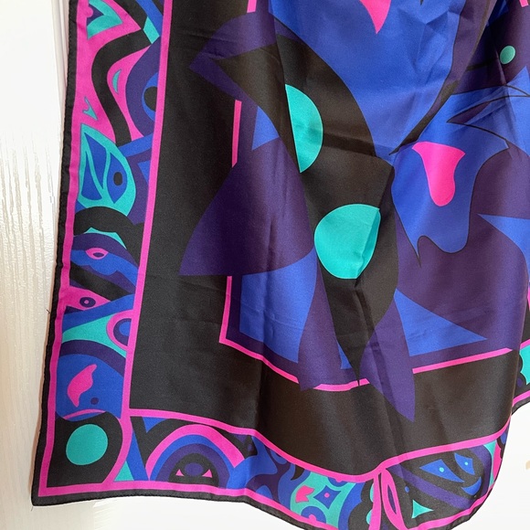 Pierre Cardin Paris Colorful Abstract Print Scarf - Picture 5 of 7